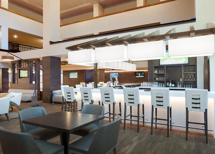 Marriott Savannah Riverfront