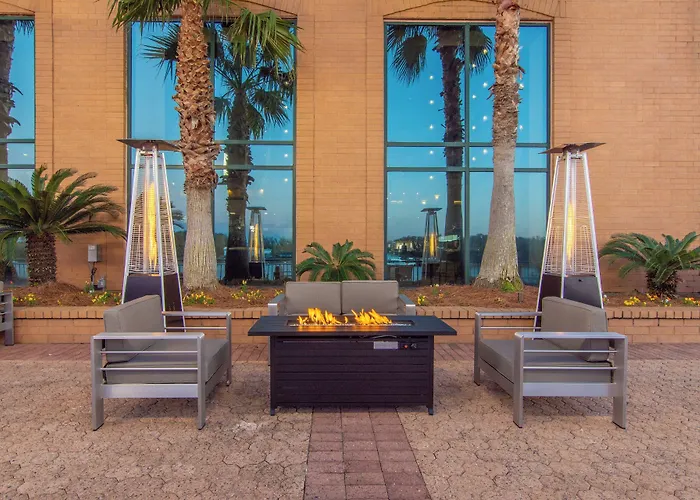 Marriott Savannah Riverfront